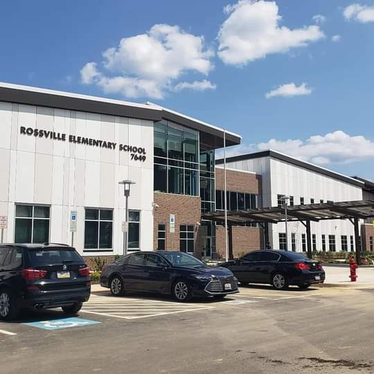 Rossville Elementary School Opens its Doors