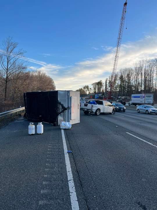 Camper Rollover Reported on I-95