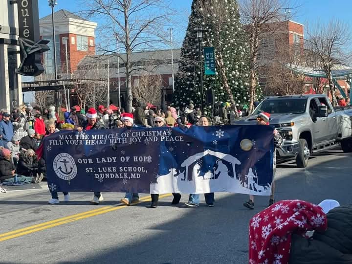 The AVENUE at White Marsh Holiday Parade Photos